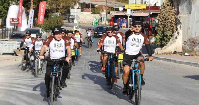 UNESCO Dünya Mirası Yolunda Bisiklet Turu'nun 8. Bergama'dan start aldı