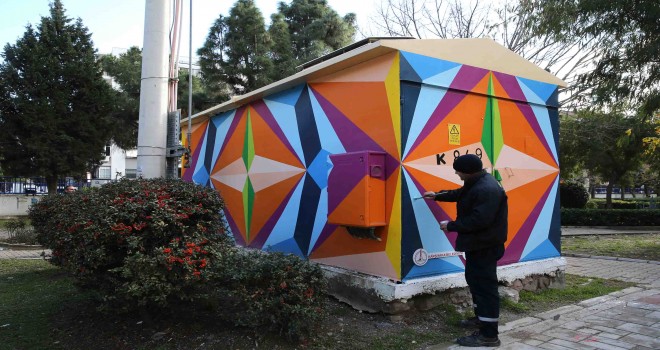 Karşıyaka'da trafolar sanat eserine dönüştü!