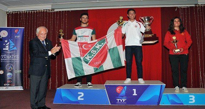 Laser Radial'de 2 Karşıyakalı kürsüde...