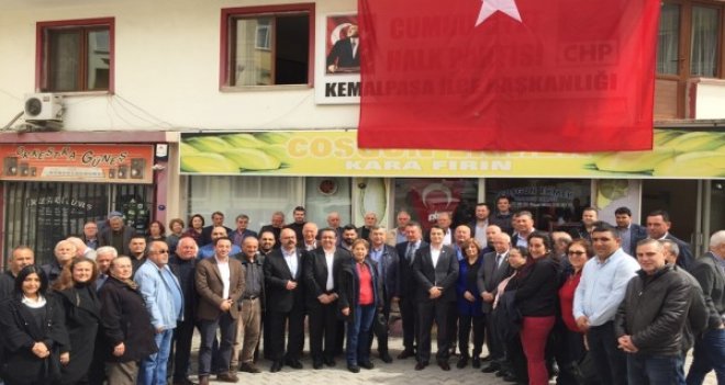 Deniz Yücel CHP'nin İzmir adaylarını açıkladı
