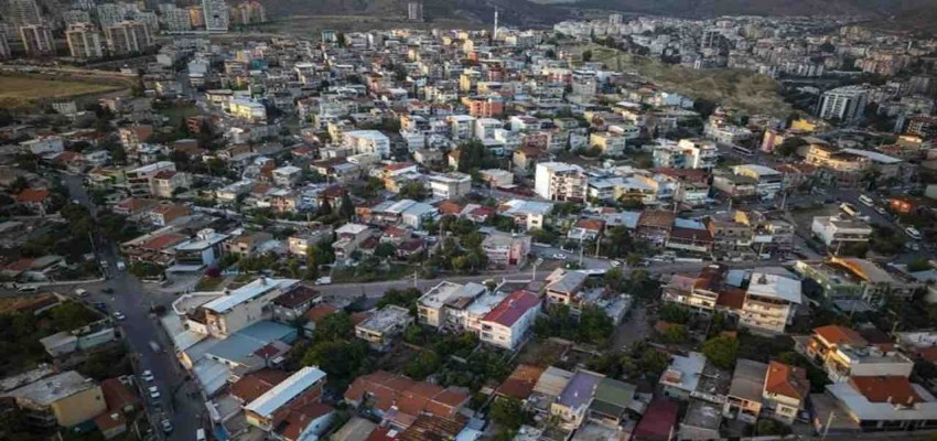 İzmir Büyükşehir'den Karşıyaka'da kamulaştırma hamlesi