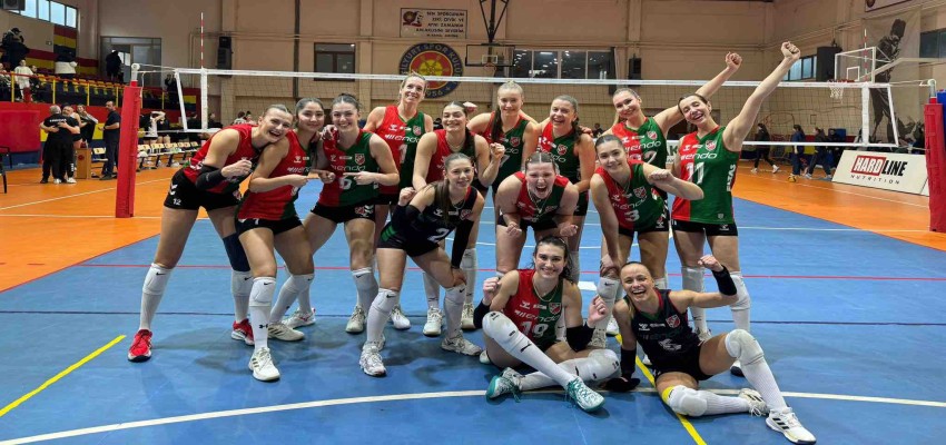 Endo Karşıyaka, Yeşilyurt'a set vermedi