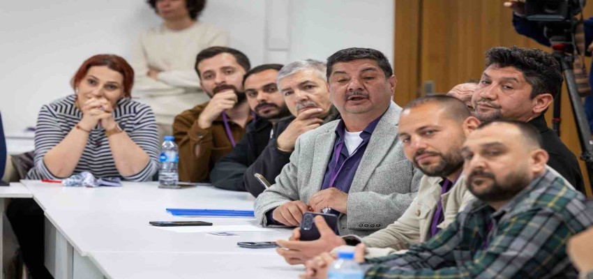 İzmir’de Romanlar için ortak akıl buluşması