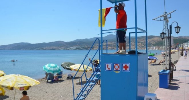 DİKİLİ SAHİLLERİ EMİN ELLERDE