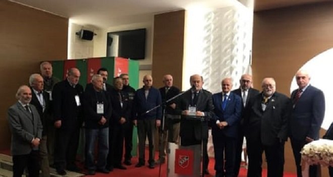 Divan'a yeni başkan, Fatih Diniz... 