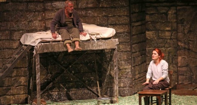 Domuz Ahırı tekrar sahnede...