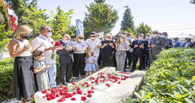 Efsane Başkan Ahmet Piriştina anıldı