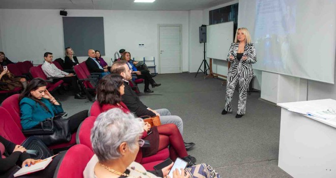 Türk Medeni Kanunu’nun toplumsal etkileri Karşıyaka’da konuşuldu