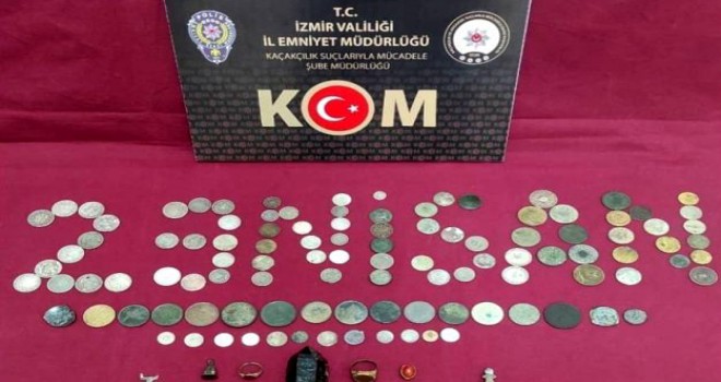 Karşıyaka ve Karabağlar'da tarihi eserler ele geçirildi