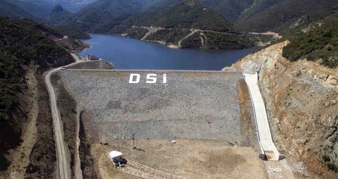 Karaburun Bozköy'de iletim hattı tamamlandı
