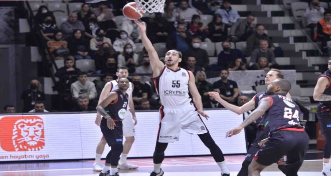 Pınar Karşıyaka, Beşiktaş'a kaybetti