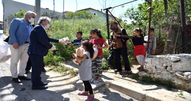 Başkan İduğ’dan çat-kapı ''Hayırlı Ramazanlar'' ziyareti