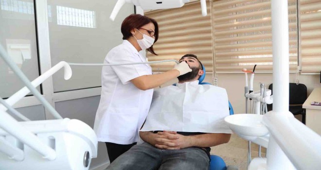 Bayraklı’da ücretsiz diş polikliniği sayısı 7’ye çıktı