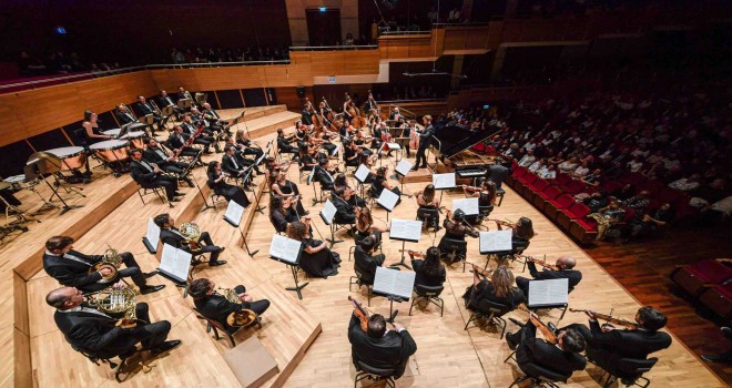İzmir Oda Orkestrası yeni sezona kapalı gişe başladı