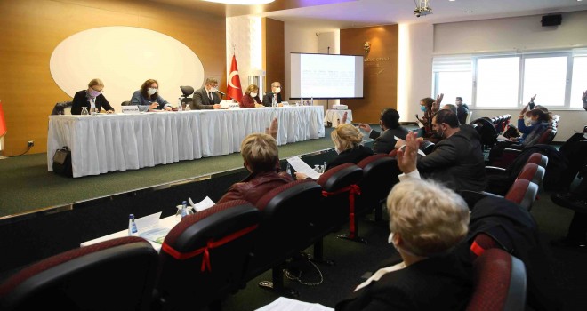 Karşyaka'da kahvelerden katı atık toplama bedelleri alınmayacak