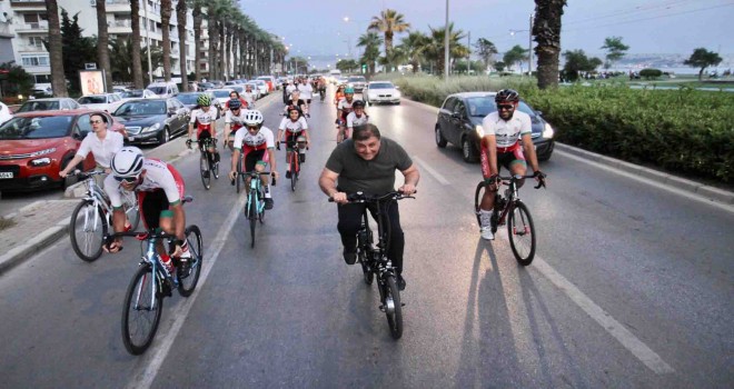 Karşıyaka Bisiklet Turu için pedala bastılar