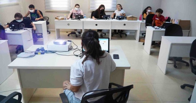 Karşıyaka Belediyesi ile İZELMAN A.Ş. ortaklığıyla çocuklara eğitim verildi