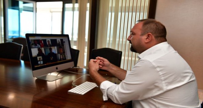 AIESEC’li gençlerle online buluşma