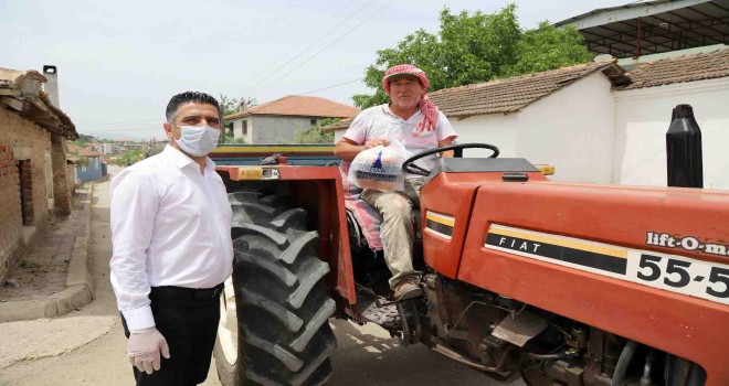 İftar paketleri Mendereslilerle buluştu