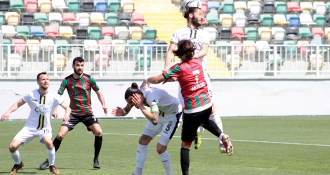 Karşıyaka, 90+4'te 1 puanı aldı