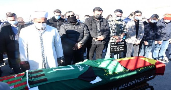 Karşıyakalı eski futbolcu Malik'e acı veda