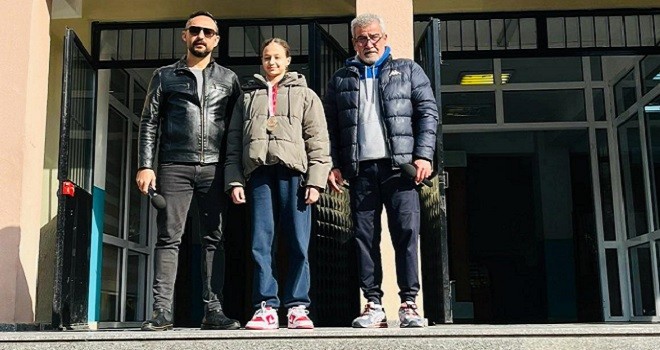 Metin Aşıkoğlu Ortaokulu cimnastikte şampiyon