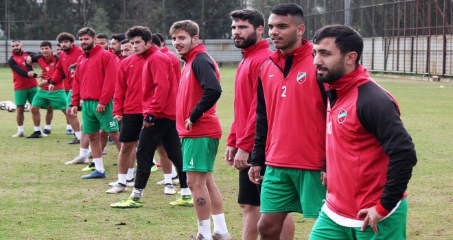 Karşıyaka, Alibeyköyspor'u konuk ediyor