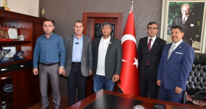 Ege Bölgesi Evden Eve Nakliyeciler Derneği Kaymakam Yücel'i ziyaret etti