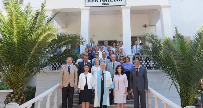 Ege Üniversitesi'nde Rektörlük devir teslimi töreni gerçekleştirildi