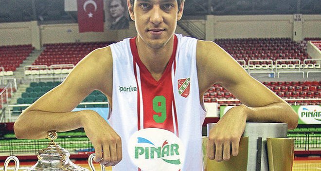 Egemen Güven'den büyük fedakarlık