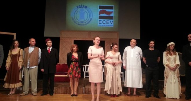 EGİAD TİYATROSU SOMA İÇİN OYUN SAHNELEDİ