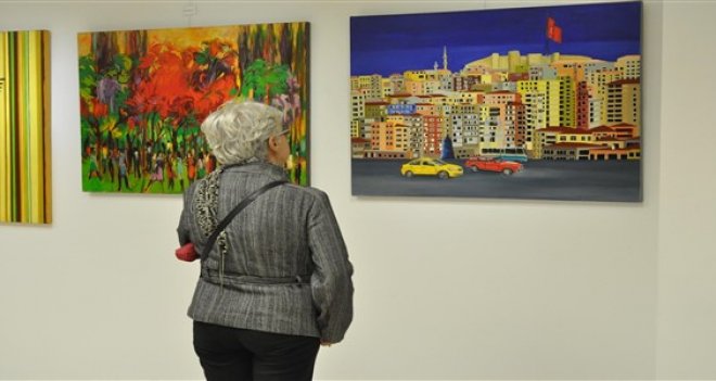 Ekim geçidi 14 sergisi İzmir'de açıldı