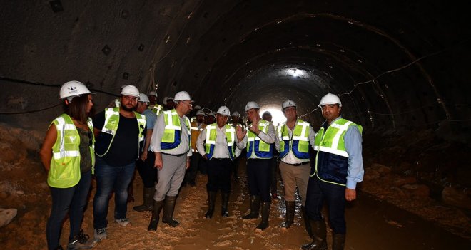 Ekspres yol 70 metre derine inecek