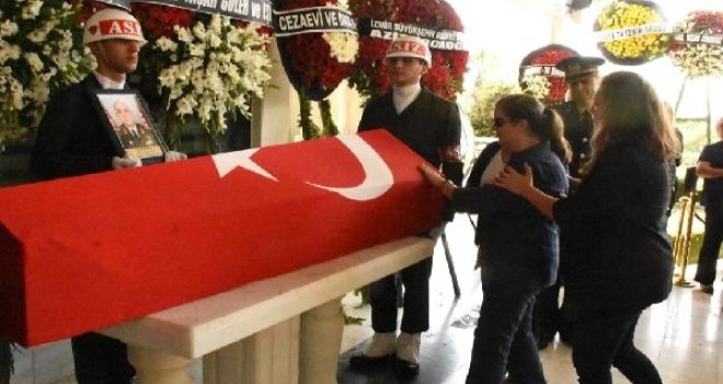 Emekli Korgeneral Özkılıç son yolculuğuna uğurlandı