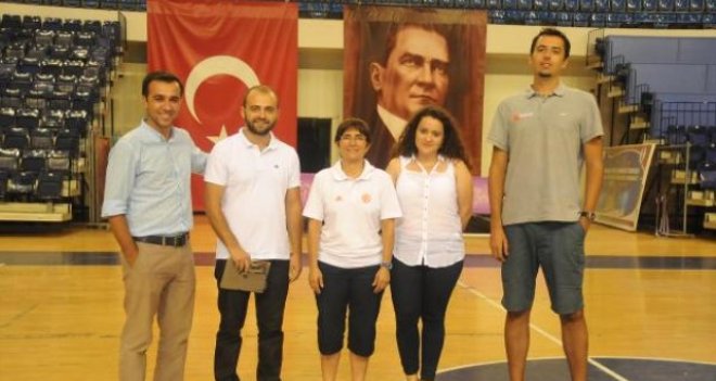 Euroleague ekibi Karşıyaka Arena ve Halkapınar'ı inceledi
