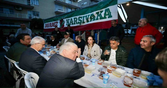 Karşıyaka taraftarı iftarda buluştu