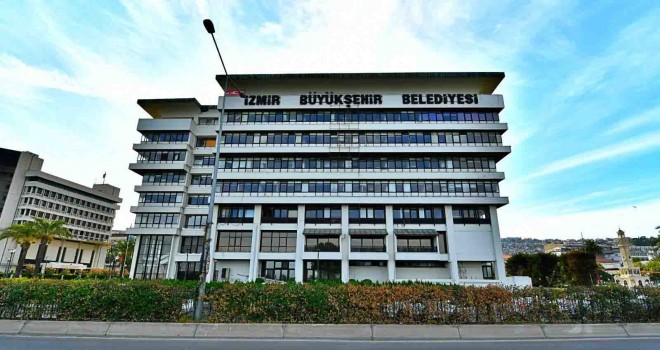İzmir Büyükşehir'in ana hizmet binasının yıkım ihalesi Nisan’da