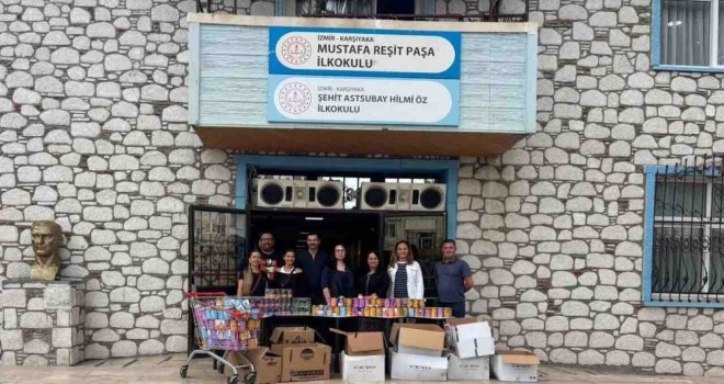 Karşıyaka'da öğrencilerden sokak hayvanlarına destek