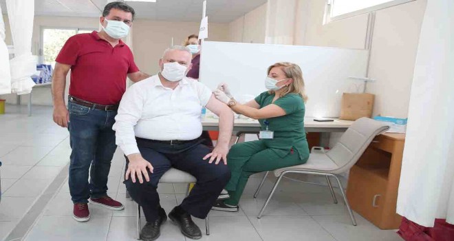 Menemen Belediyesi’nden aşılamaya destek