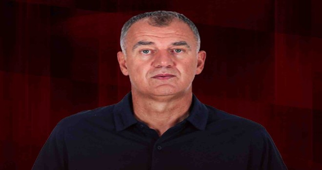 Karşıyaka'da Nihat Mala bıraktı...