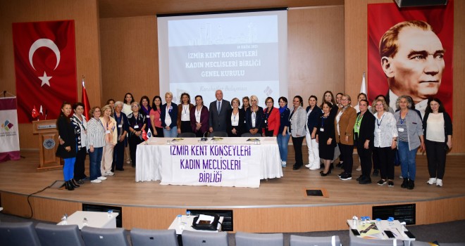 İzmir Kent Konseyleri Kadın Meclisleri Birliği Karabağlar'da toplandı