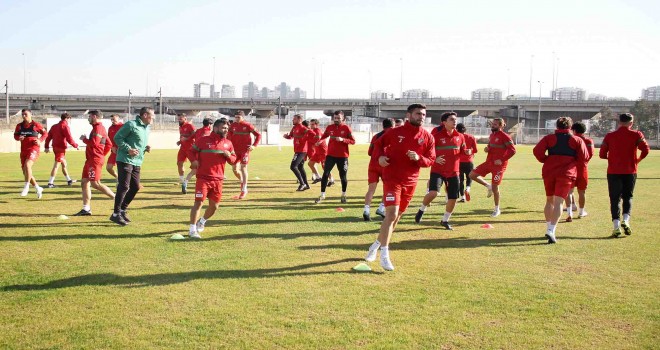 Karşıyaka, 1922 Konyaspor maçı hazırlıklarına başladı