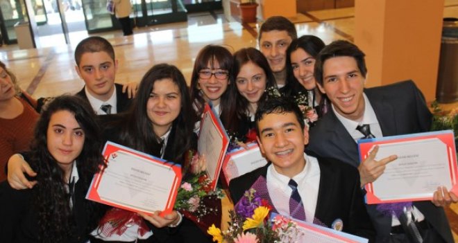 FATİH KOLEJİ'NDEN GOOGLE BİLİM FUARI'NDA BÜYÜK BAŞARI