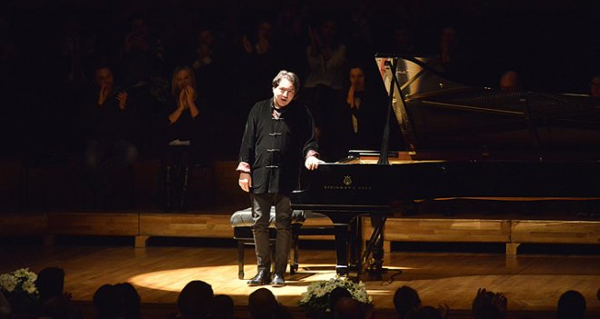 Fazıl Say İzmirliler'i büyüledi