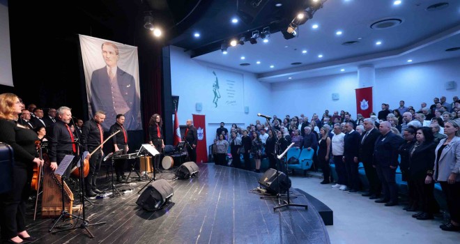 Konak’ta şarkılar Ata için söylendi