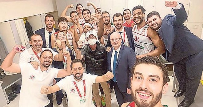 Bornova Belediyesi Karşıyaka galibiyetle başladı