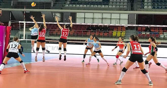 Filede Karşıyakalı kızlara nazar değdi...