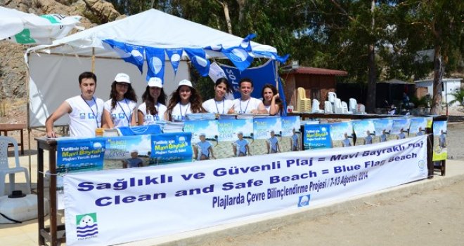 Foça Karakum Plajı'nda çevre eğitimi