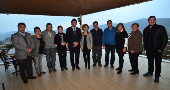 Foça turizmi için STK’larla Belediye el ele