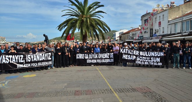 Foça'da terör olayları lanetlendi...